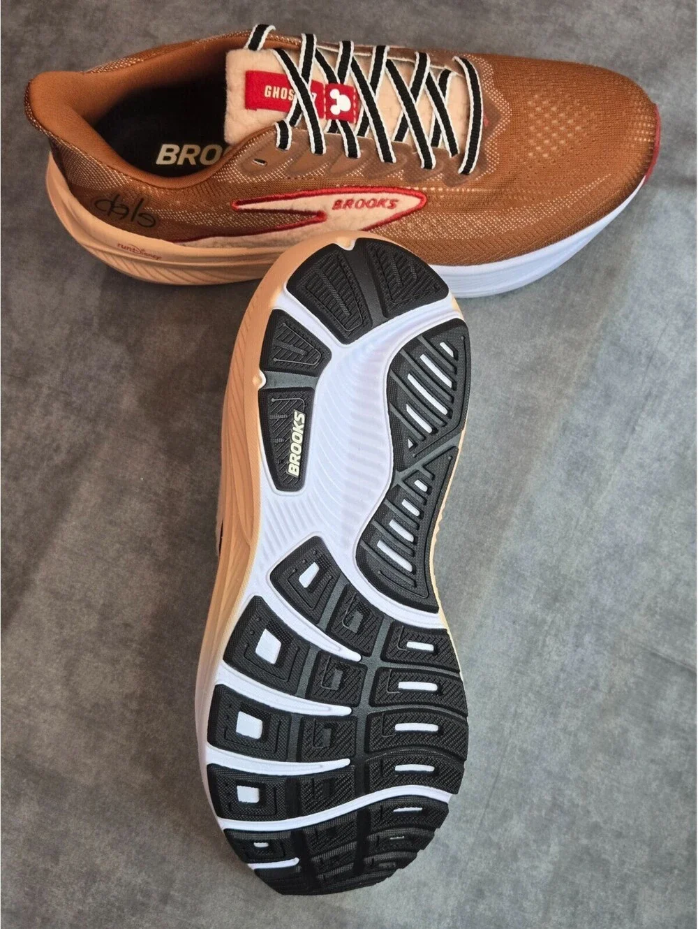 Brooks x runDisney Ghost 17 Chip 'n Dale (1205411B248) Women's 8.5 BRAND NEW
